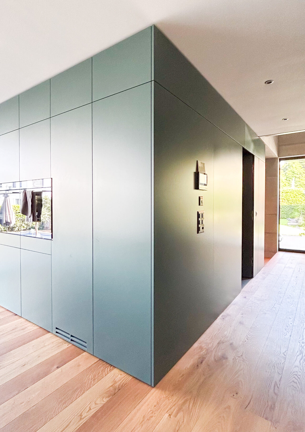 20230526_065004727_ios